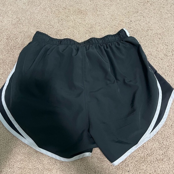 Nike Shorts - Picture 3 of 3
